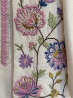 Kusum Embroidered Kurta Set - Image 4
